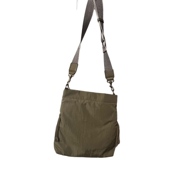 Universal Trade green cross body bag with adjustable strap #handbag - Picture 4 of 8